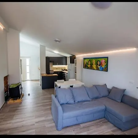 Oliveto Apartment